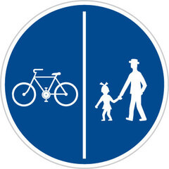 Stezka pro chodce a cyklisty dělená