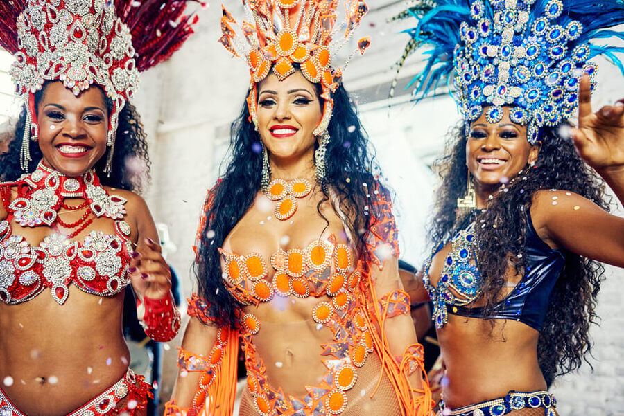 Karneval v Riu ženy v kostýmech
