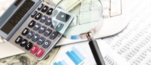 Peníze ihned na účet: kdy je rychlá půjčka skutečně záchrana?